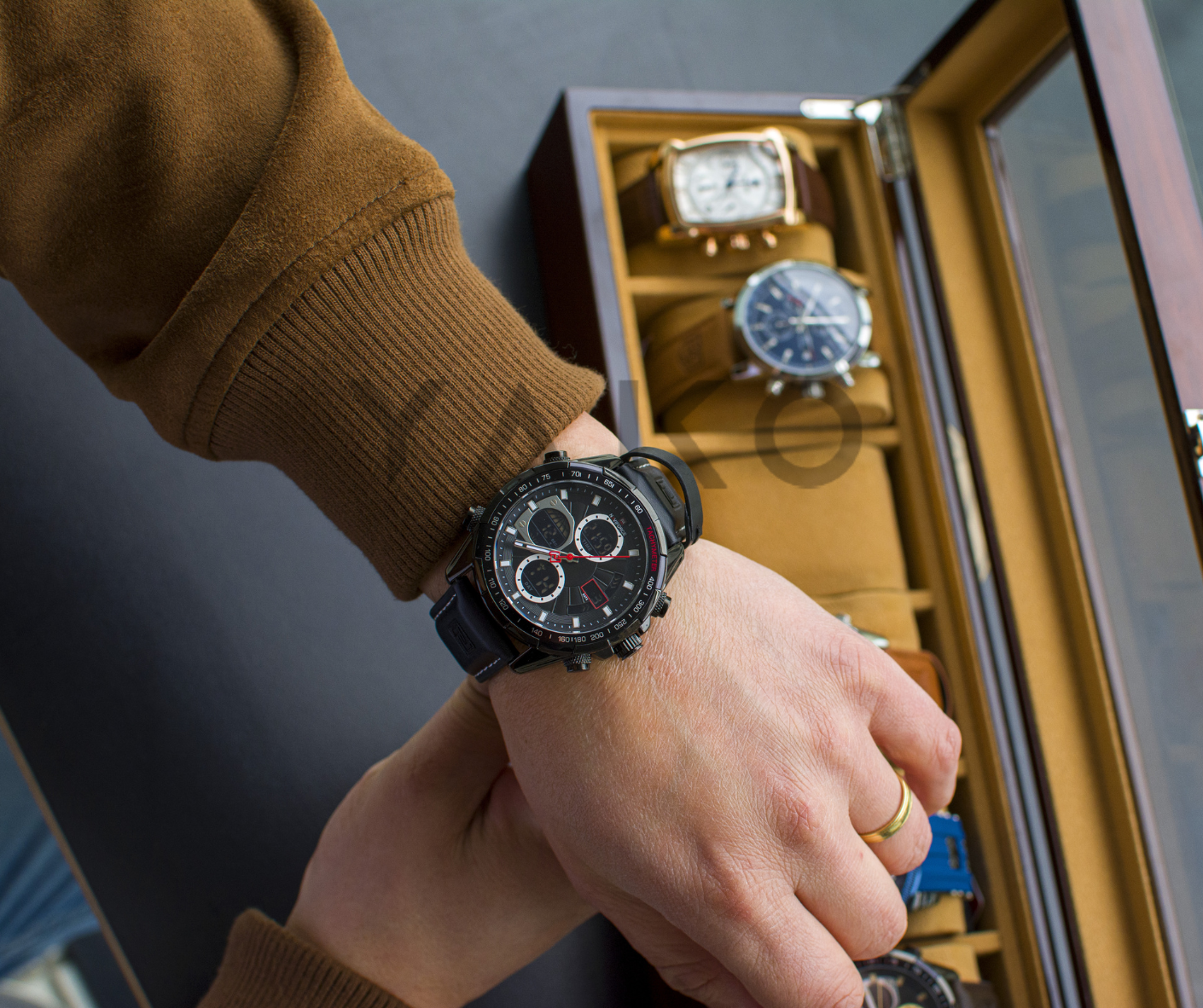 Combo Reloj Naviforce + Billetera clásica YAKO RFID anticlonación - Image 6