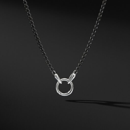 Cadena con dije circular