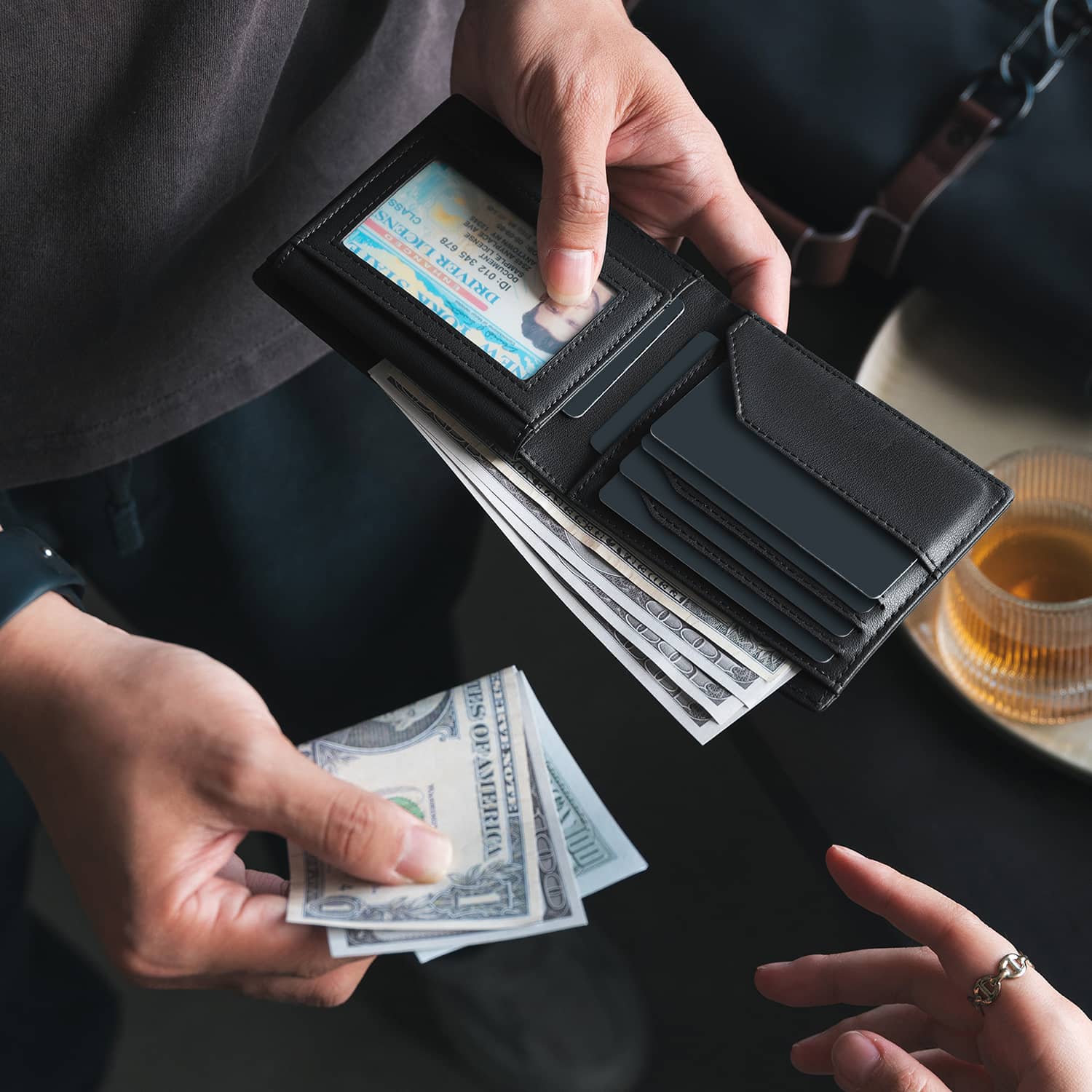 Billetera YAKO – Diseño clásico con protección RFID - Image 6